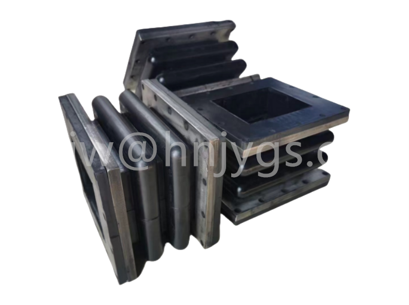 Rectangular rubber expansion joints