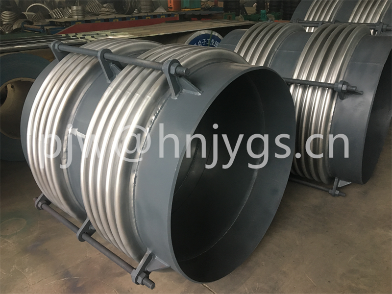 Chinese bellows expansion joint